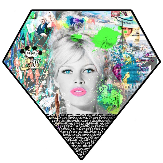 van apple diamond form paris with love