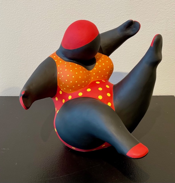 gertrud hartog sitting big lady orange